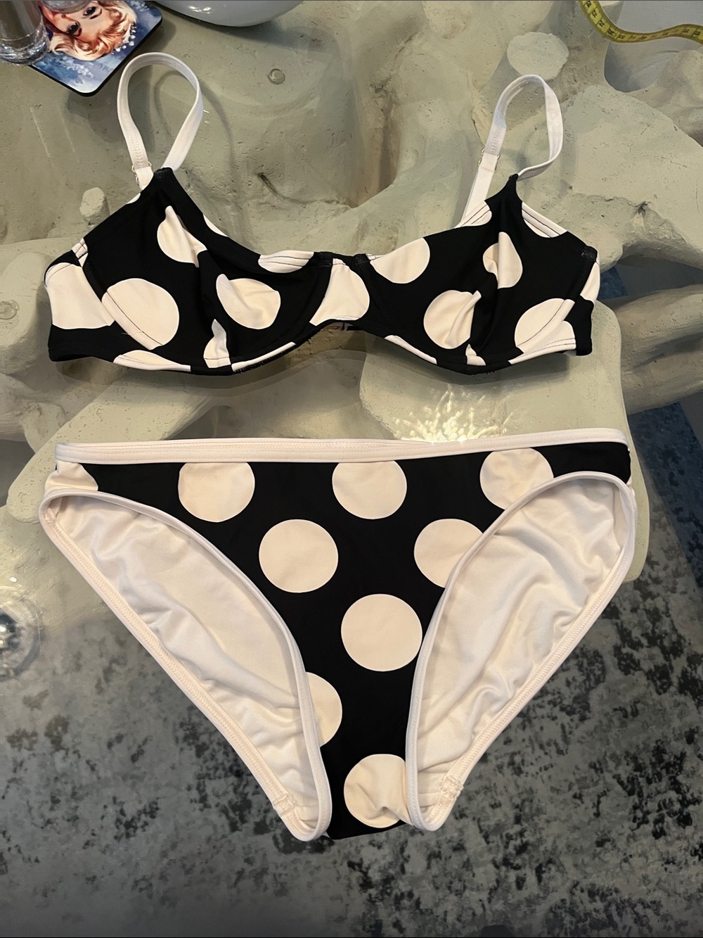 kate spade Black and White Polka Dot Bikini Set med
